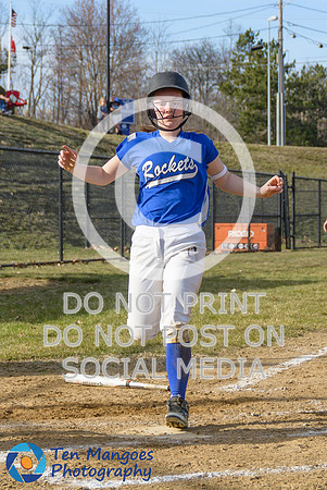 Auburn vs Leicester Girls Varsity Softball 2017-0006