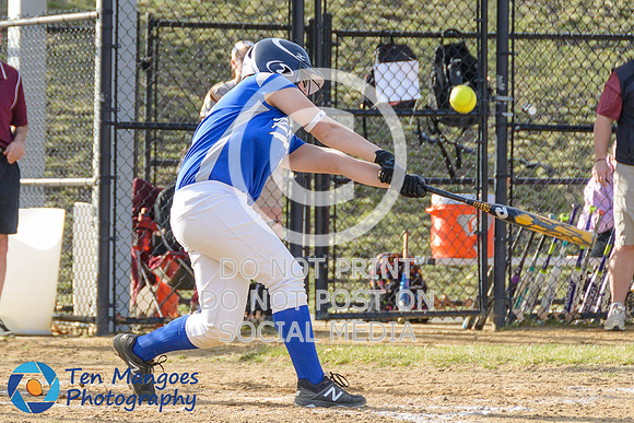 Auburn vs Leicester Girls Varsity Softball 2017-0009