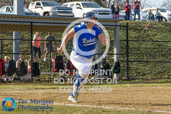 Auburn vs Leicester Girls Varsity Softball 2017-0014