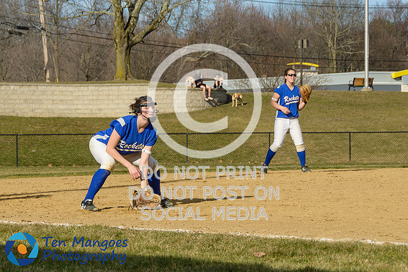 Auburn vs Leicester Girls Varsity Softball 2017-0031