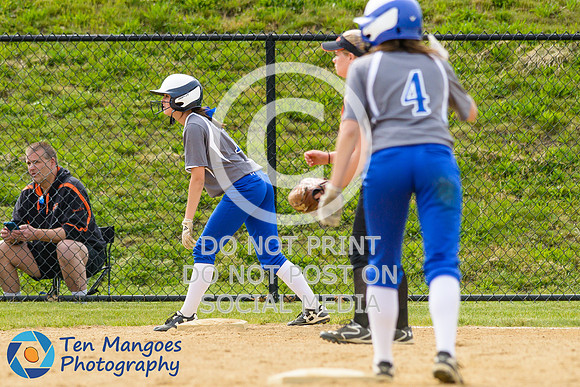 Auburn vs Oxford Varsity Softball 2017-0041
