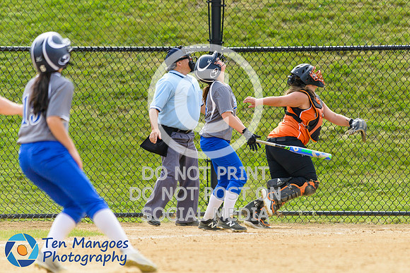 Auburn vs Oxford Varsity Softball 2017-0047