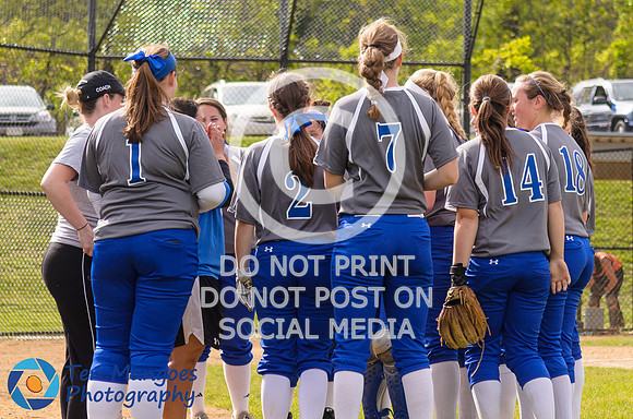 Auburn vs Oxford Varsity Softball 2017-0075
