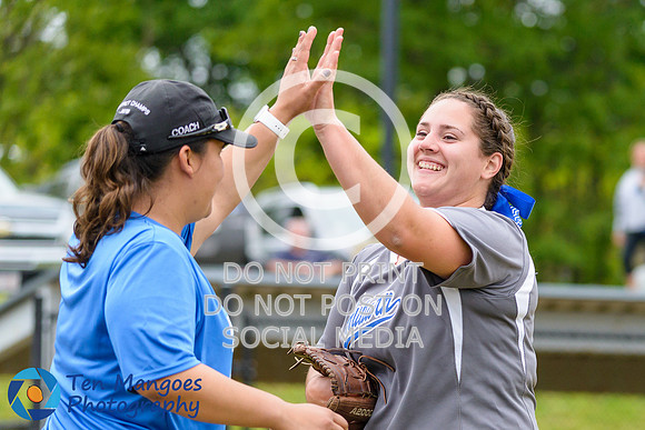 Auburn vs Gardner Softball CD2 QF 2017-0007
