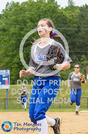 Auburn vs Gardner Softball CD2 QF 2017-0047