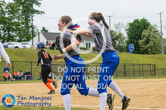 Auburn vs Gardner Softball CD2 QF 2017-0048