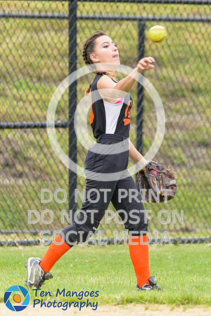 Auburn vs Gardner Softball CD2 QF 2017-0052