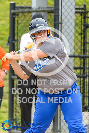 Auburn vs Gardner Softball CD2 QF 2017-0071