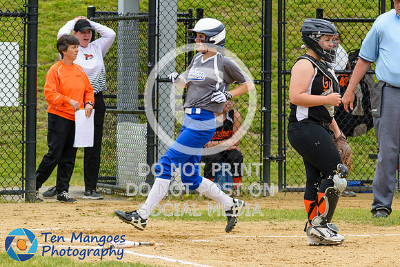 Auburn vs Gardner Softball CD2 QF 2017-0074