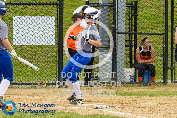 Auburn vs Gardner Softball CD2 QF 2017-0075
