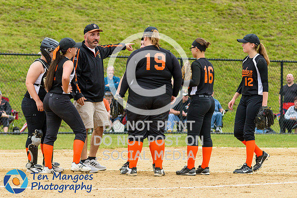 Auburn vs Gardner Softball CD2 QF 2017-0076