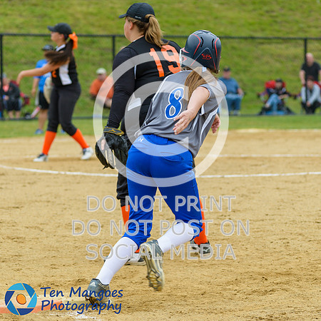 Auburn vs Gardner Softball CD2 QF 2017-0077
