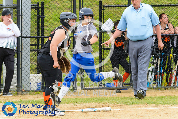 Auburn vs Gardner Softball CD2 QF 2017-0087