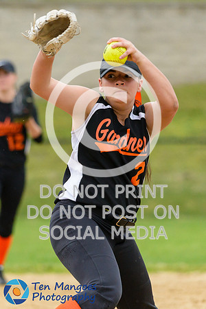 Auburn vs Gardner Softball CD2 QF 2017-0133