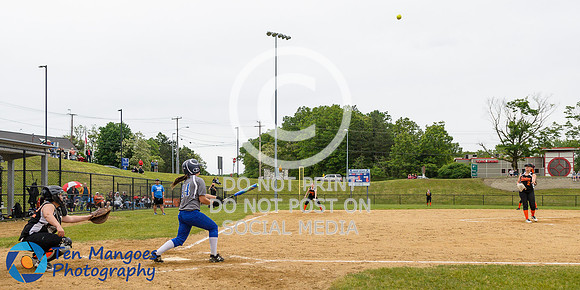 Auburn vs Gardner Softball CD2 QF 2017-0135