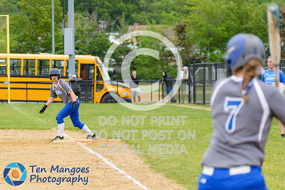 Auburn vs Gardner Softball CD2 QF 2017-0136