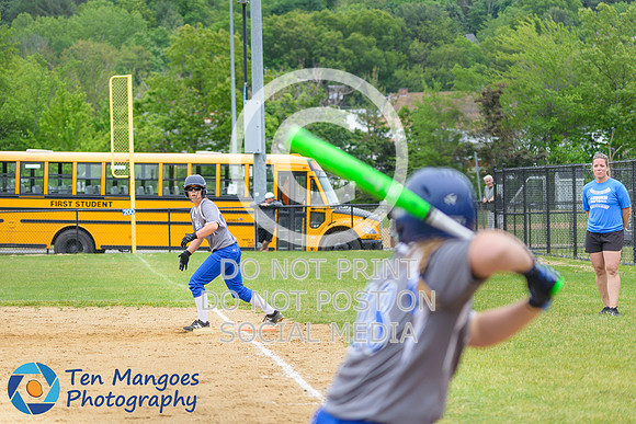 Auburn vs Gardner Softball CD2 QF 2017-0141