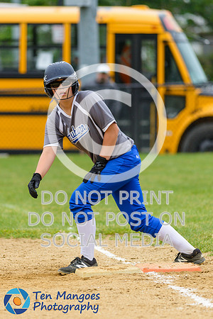 Auburn vs Gardner Softball CD2 QF 2017-0143