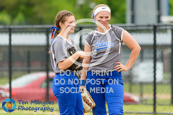 Auburn vs Gardner Softball CD2 QF 2017-0149