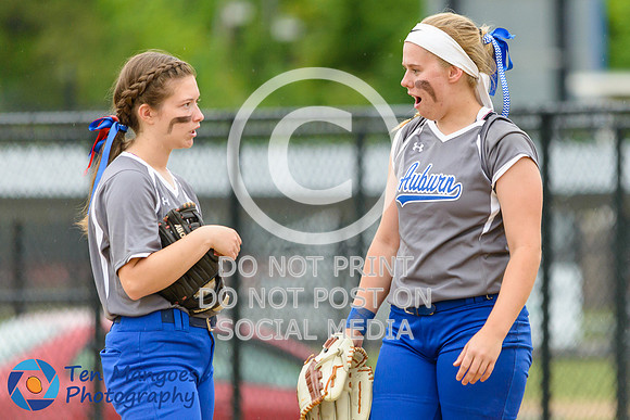 Auburn vs Gardner Softball CD2 QF 2017-0152