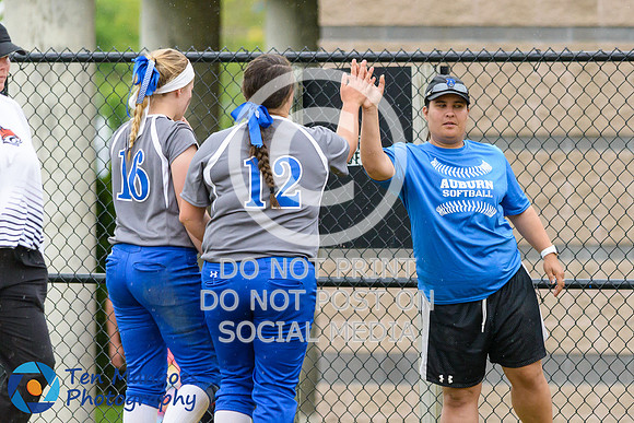 Auburn vs Gardner Softball CD2 QF 2017-0168