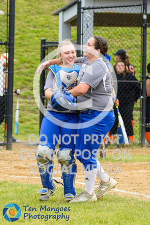Auburn vs Gardner Softball CD2 QF 2017-0187