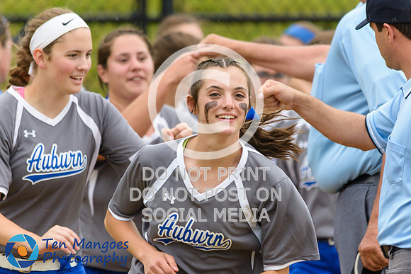 Auburn vs Gardner Softball CD2 QF 2017-0193