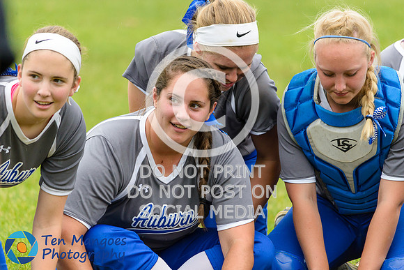 Auburn vs Gardner Softball CD2 QF 2017-0194