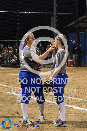 Auburn vs Oakmont Softball CD2 SF 2017-0023