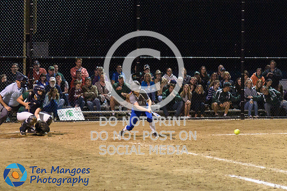Auburn vs Oakmont Softball CD2 SF 2017-0027