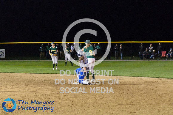 Auburn vs Oakmont Softball CD2 SF 2017-0040