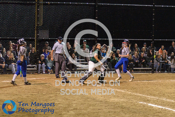 Auburn vs Oakmont Softball CD2 SF 2017-0045