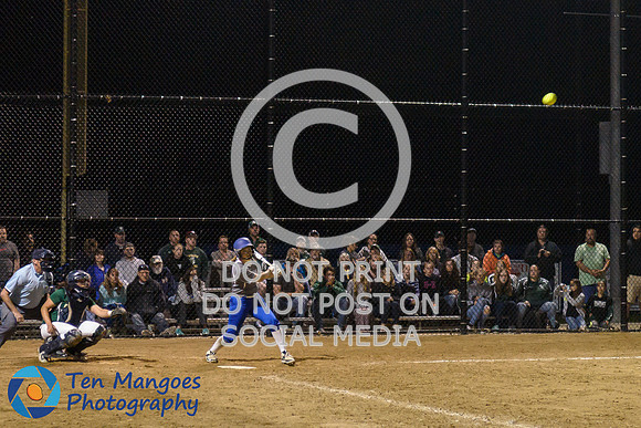 Auburn vs Oakmont Softball CD2 SF 2017-0050
