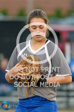 Auburn vs Oakmont Softball CD2 SF 2017-0069
