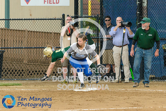 Auburn vs Oakmont Softball CD2 SF 2017-0073