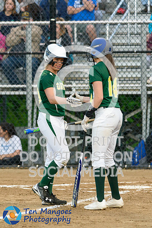 Auburn vs Oakmont Softball CD2 SF 2017-0074