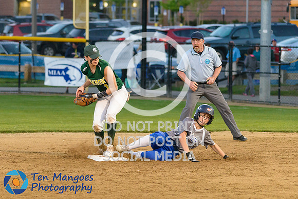 Auburn vs Oakmont Softball CD2 SF 2017-0085