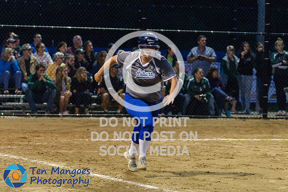 Auburn vs Oakmont Softball CD2 SF 2017-0091