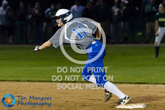 Auburn vs Oakmont Softball CD2 SF 2017-0093