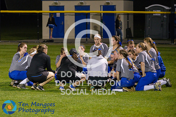 Auburn vs Oakmont Softball CD2 SF 2017-0123
