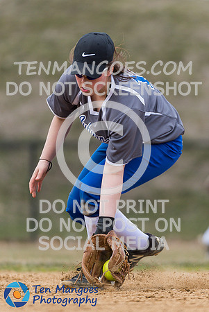 Auburn vs Northbridge Varsity Softball 2018-0023