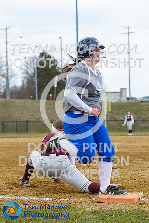 Auburn vs Northbridge Varsity Softball 2018-0040