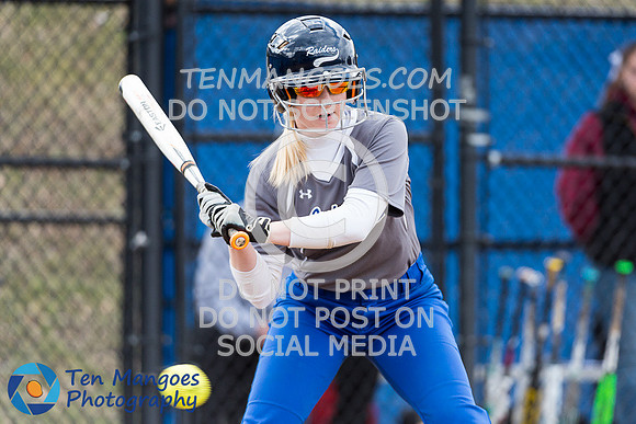 Auburn vs Northbridge Varsity Softball 2018-0075