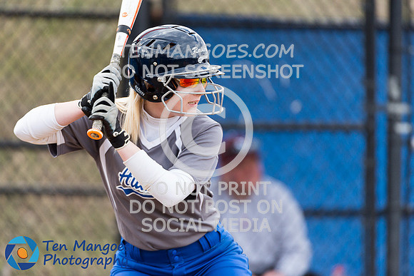 Auburn vs Northbridge Varsity Softball 2018-0077