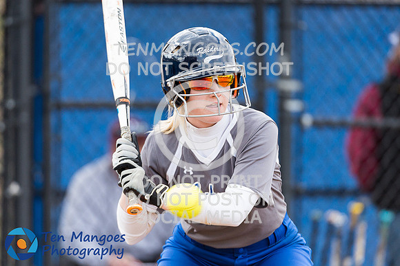 Auburn vs Northbridge Varsity Softball 2018-0079
