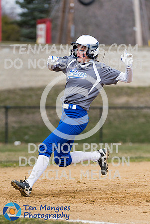 Auburn vs Northbridge Varsity Softball 2018-0111