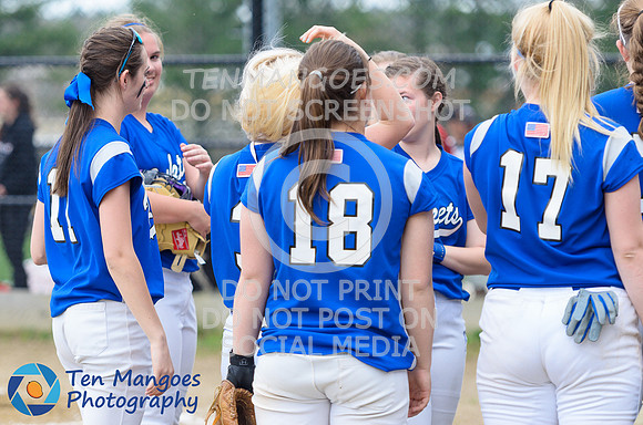 Auburn vs Southbridge Varsity Softball 2018-0070