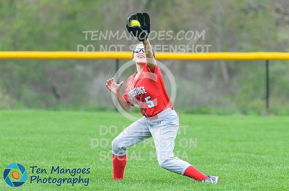 Auburn vs Southbridge Varsity Softball 2018-0099