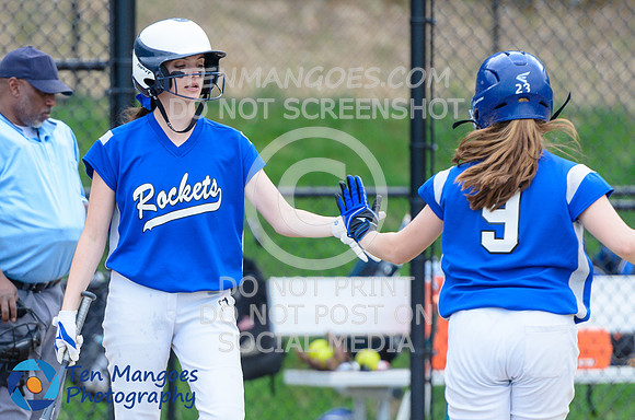 Auburn vs Southbridge Varsity Softball 2018-0138