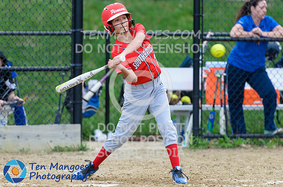 Auburn vs Southbridge Varsity Softball 2018-0142
